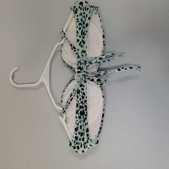 Victoria's Secret 36C (large) mint leopard bikini top - Picture 4 of 9